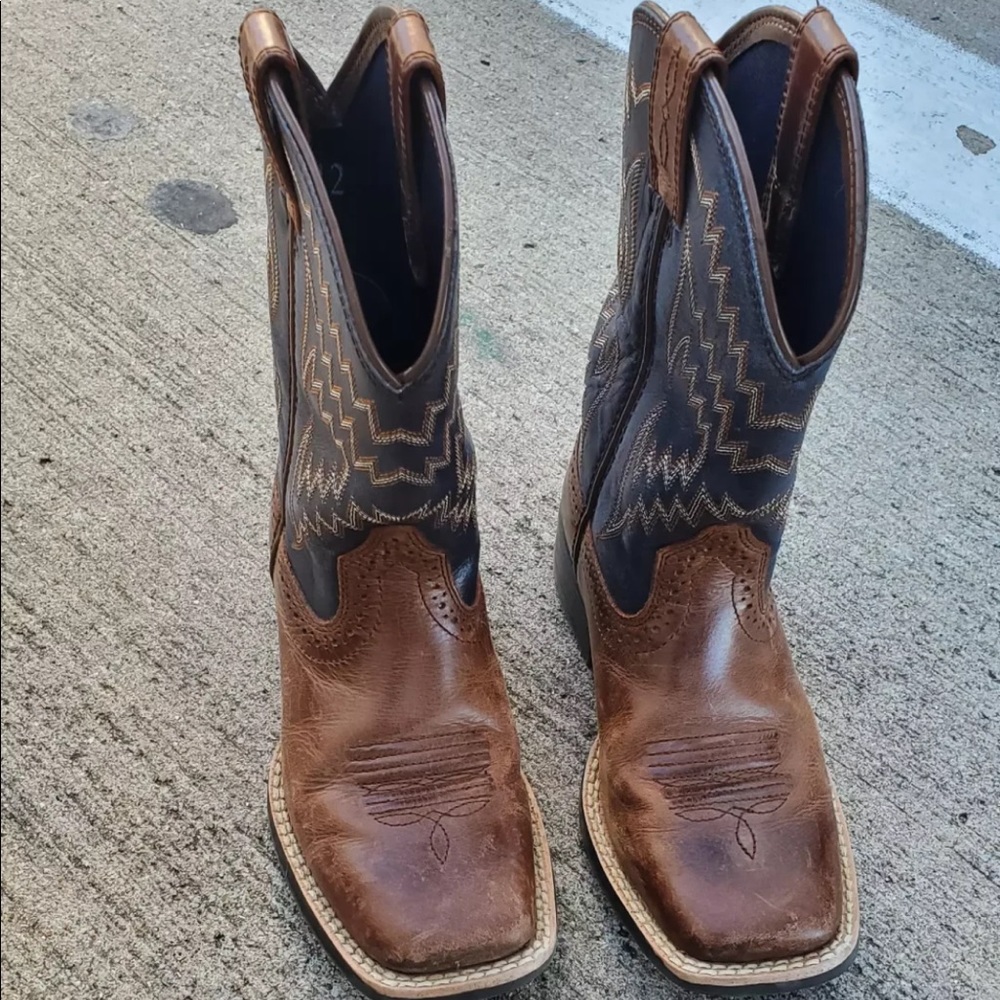 Kids Ariat Square Toe Western Boots SZ 12
